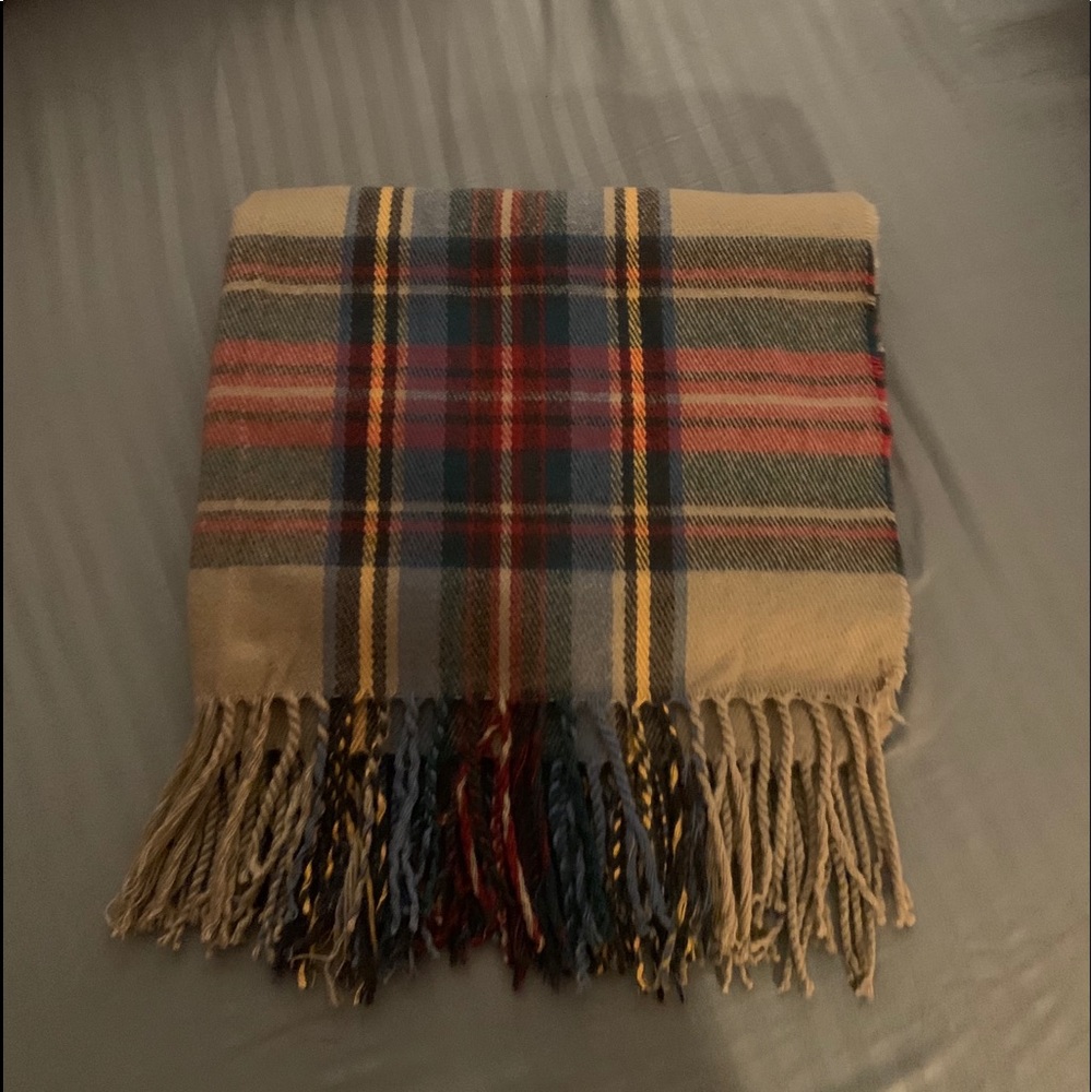 XL Call it Spring Men’s scarf - Picture 2 of 3
